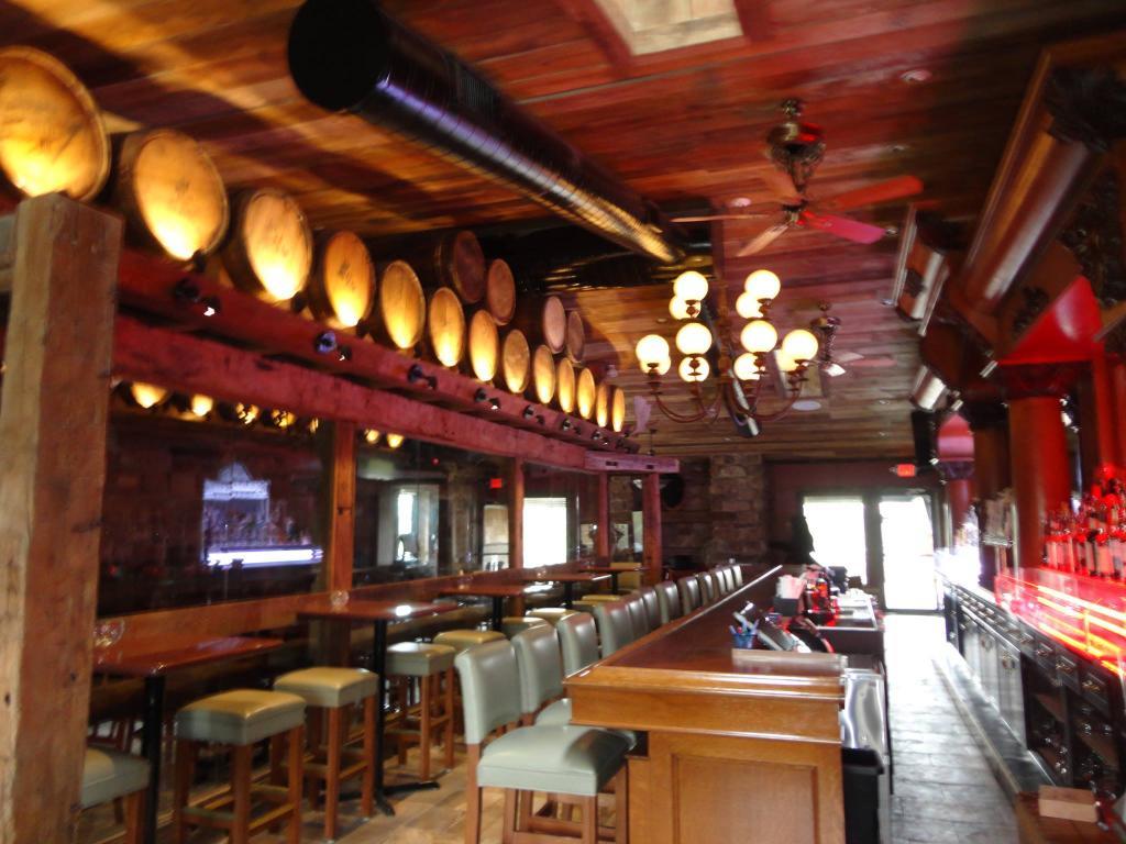 Lake Bomoseen Lodge and Taproom